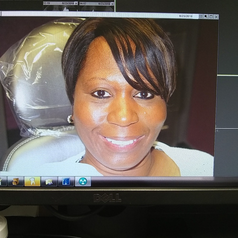 Meet your Posher, Regina